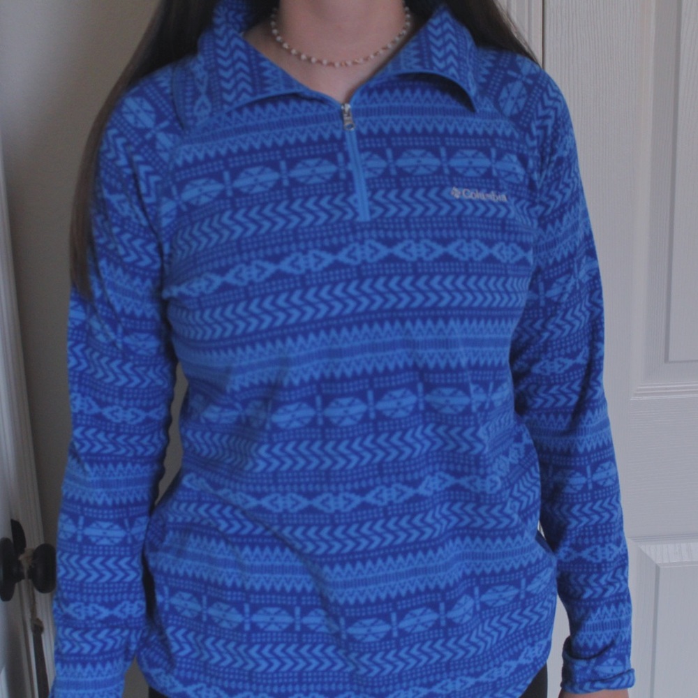 Columbia Quarter Zip Top